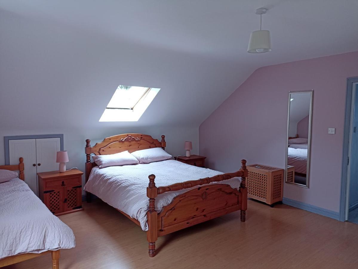 Foreen Lodge, Achill Island Valley エクステリア 写真